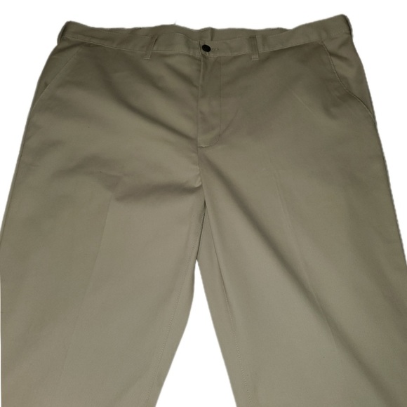 NWT George Men's Khaki Pants Size 42x32 - Picture 4 of 6